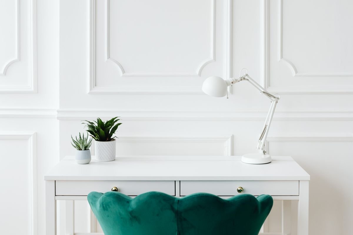 Peperomia Office Lighting: Best PAR & Spectrum Guide